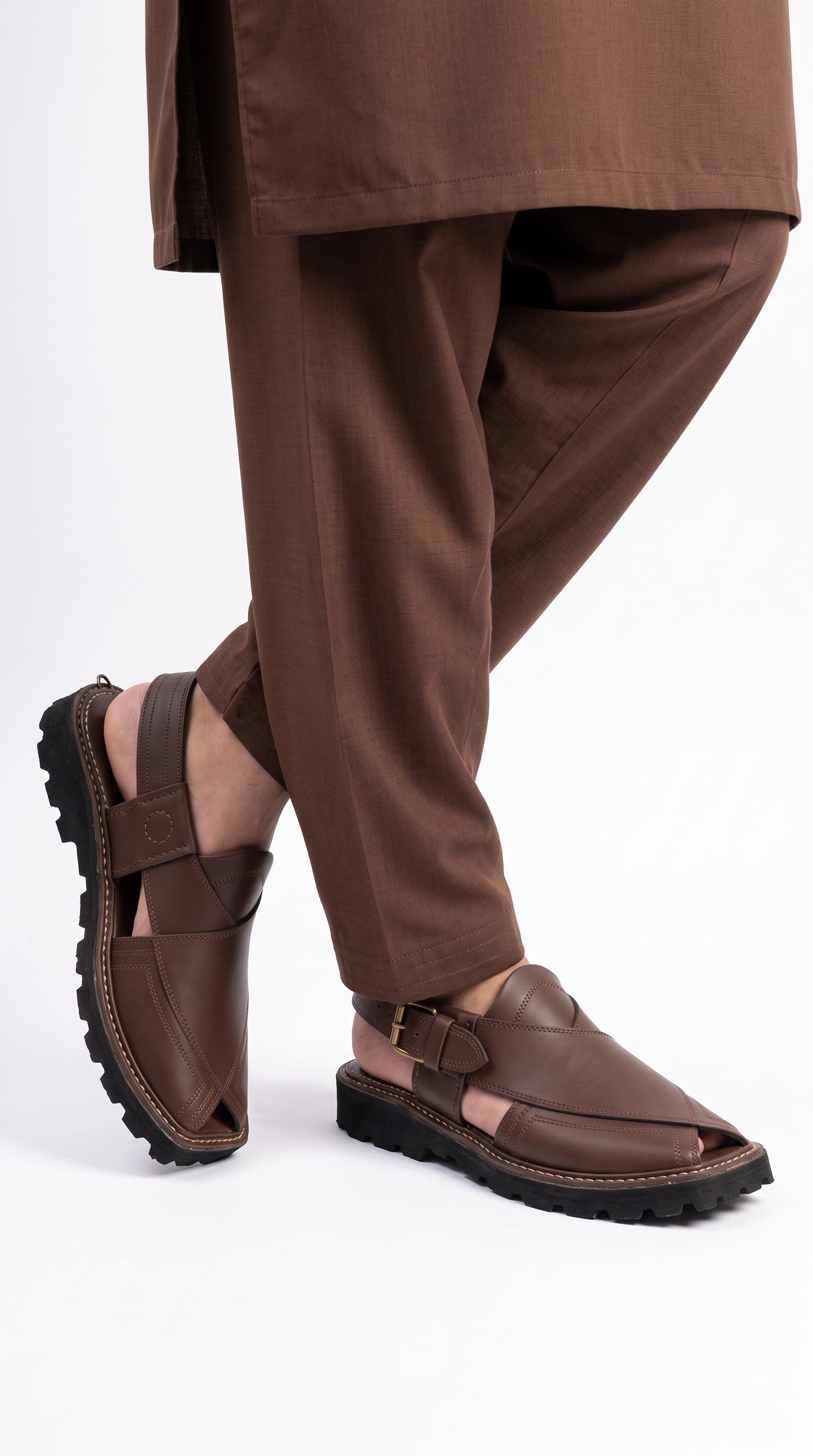 Men's Balochi Sandal in brown leather - worn