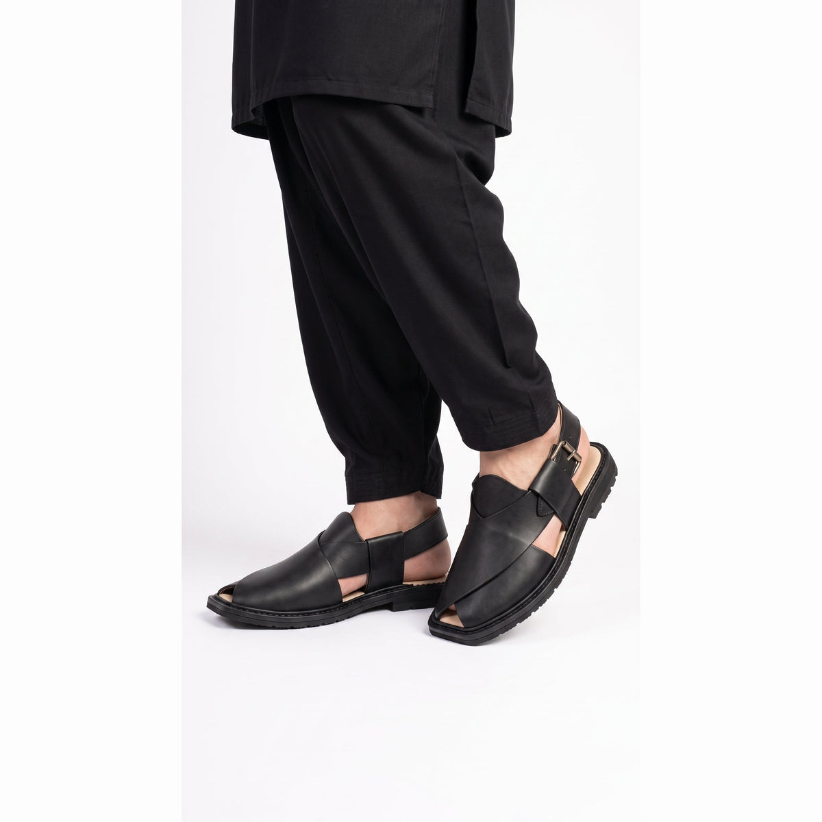 Men's Peshawari chappal in matt black leather - worn